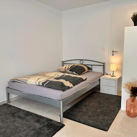 Privates Apartment Mit Bad & Kueche Weil im Schonbuch Exterior foto