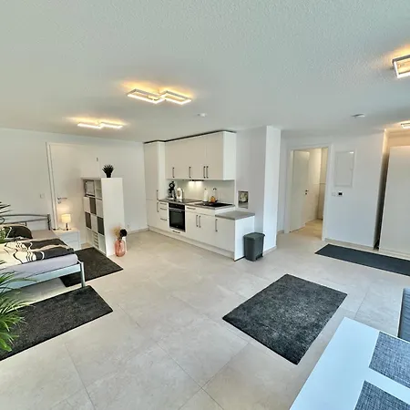 Privates Apartment Mit Bad & Kueche Weil im Schonbuch Exterior foto